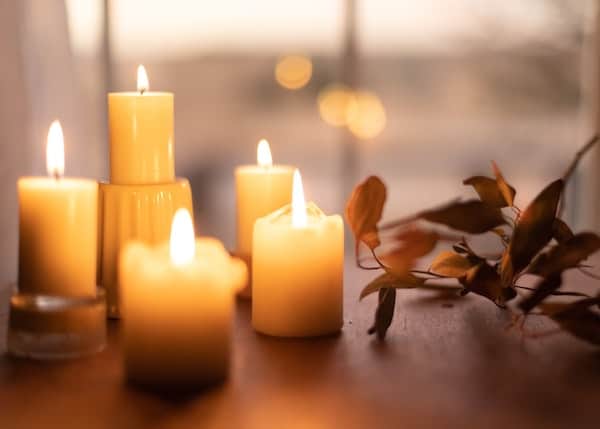 atmospheric autumn candles