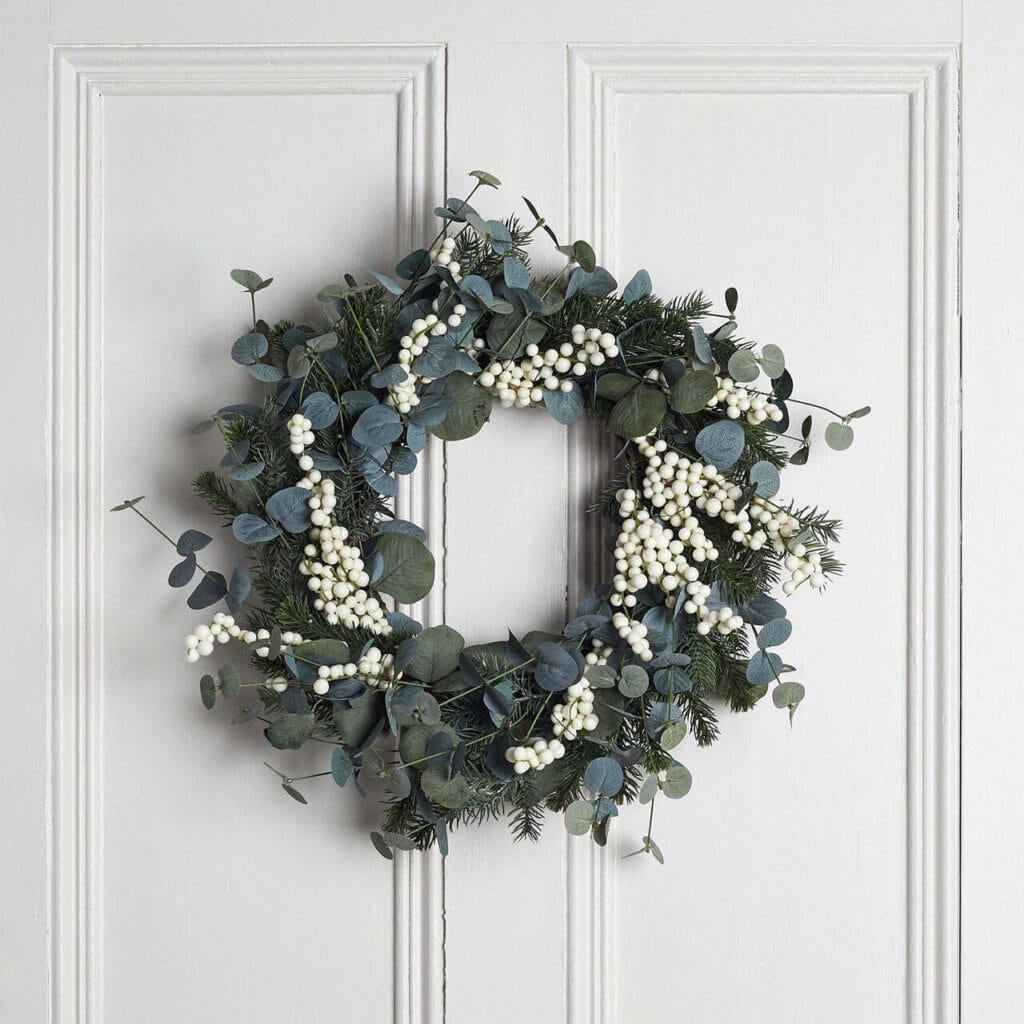 Eucalyptus-Wreath-With-White-Berries